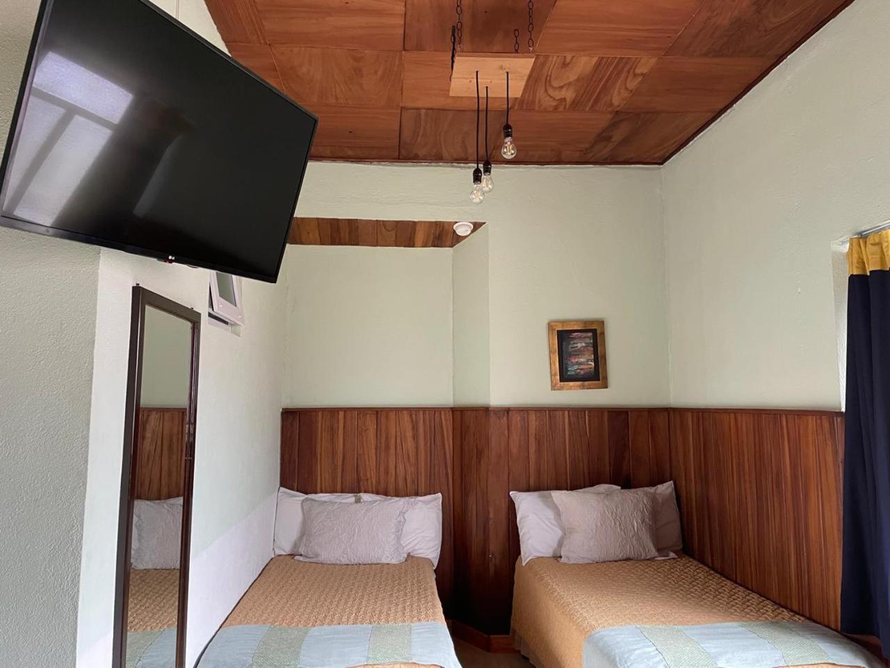 Hotel Mucha Quetzaltenango Extérieur photo