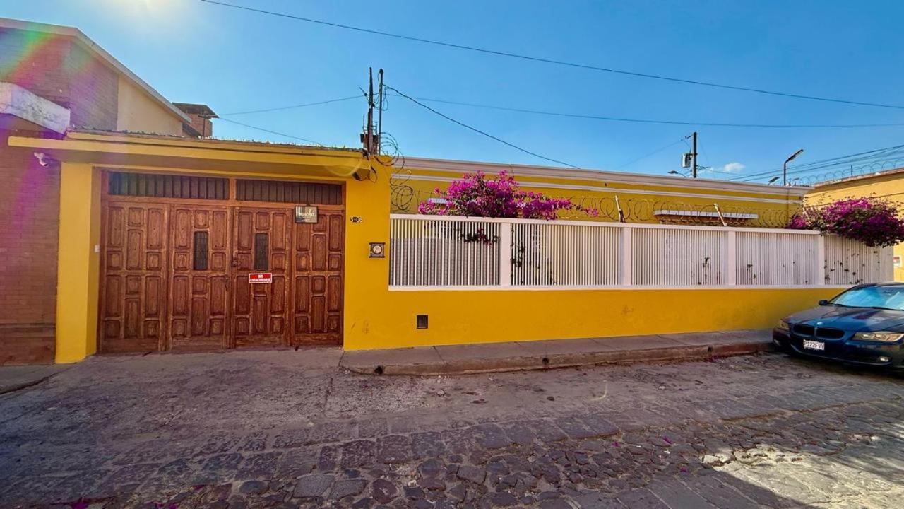 Hotel Mucha Quetzaltenango Extérieur photo
