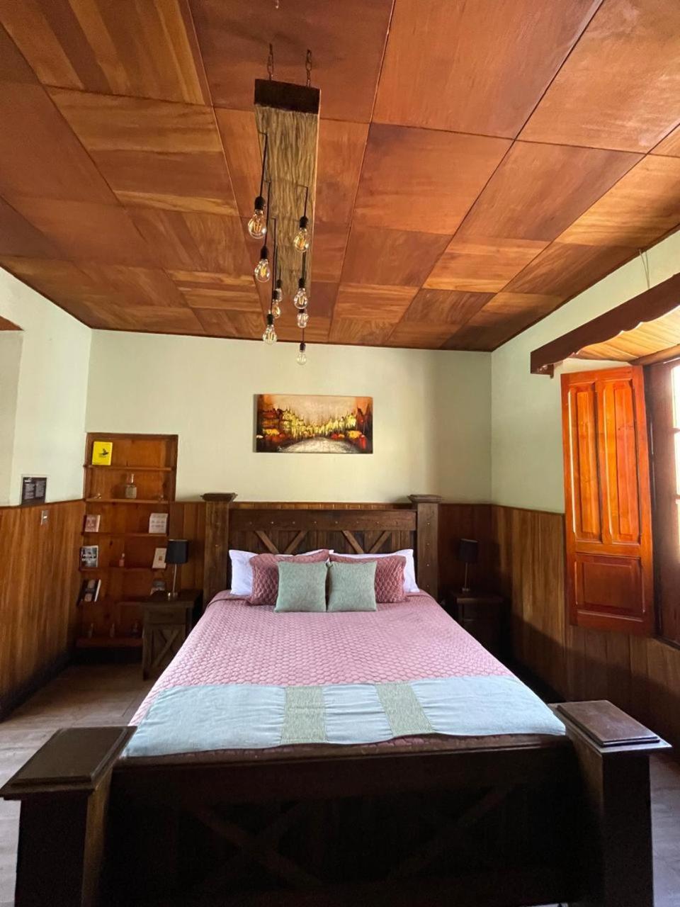 Hotel Mucha Quetzaltenango Extérieur photo